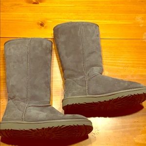 Grey Ugg Boots